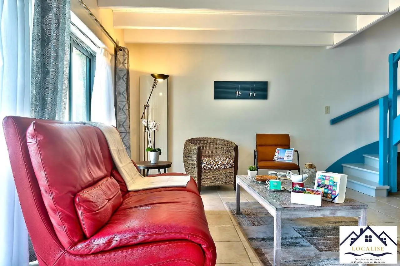 La Maison Du Pecheur: Seaside Retreat with Garden and Wi-Fi Guilvinec
