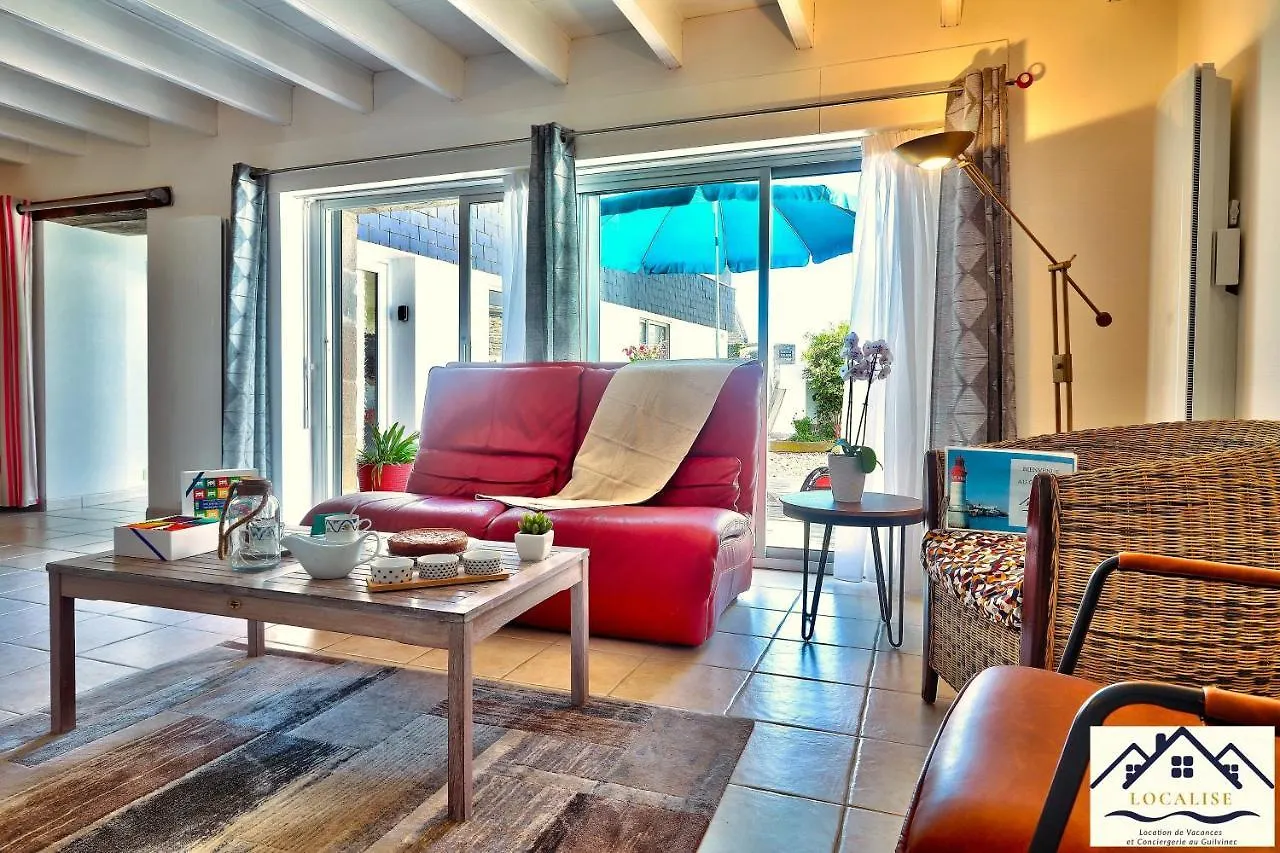 La Maison Du Pecheur: Seaside Retreat with Garden and Wi-Fi Guilvinec Holiday home