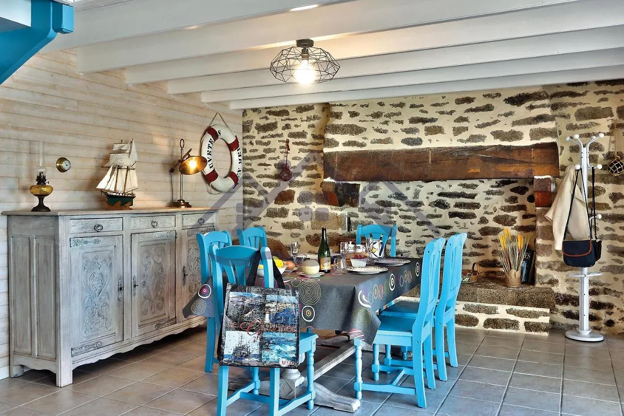 La Maison Du Pecheur: Seaside Retreat with Garden and Wi-Fi Guilvinec 0*,  France